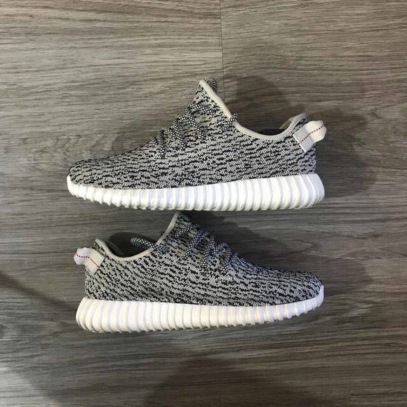Yeezy Turtle Doves - Picture 8 of 8
